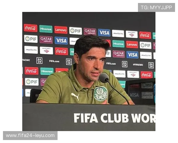 帕尔梅拉斯足球俱乐部再度出征，力争新赛季荣誉荣耀！